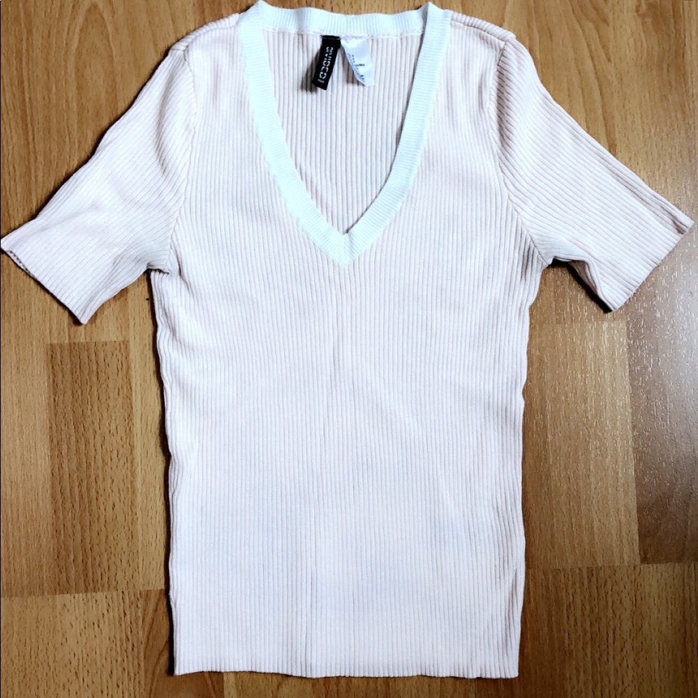 Pink short sleeve sweater top